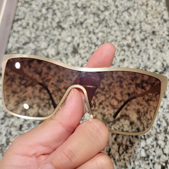 Piranha Lodo Oversize Cat Eye Shield Sunglasses - Picture 10 of 11